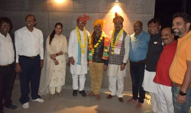 NEWS: लम्बे समय से नीमच की राजनीति से दूर, अब विश्वदेव शर्मा ने फिर मारी एंट्री, PG कॉलेज के लिए मिली ये बड़ी जिम्मेदारी, सांसद एवं विधायक ने दी शुभकामनाएं, पढ़े खबर