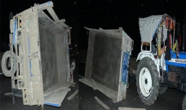 BIG NEWS: खाकी को देख हड़बड़ाया चालक, असंतुलित होकर पलटी ट्रैक्टर-ट्रॉली, रोड़ पर बिखरे कट्टों ने खोला राज, डोडाचूरा की बड़ी खैप जप्त, मौके पर देवीलाल चढ़ा हत्थे, इस फरार आरोपी को भी रातो रात किया गिरफ्तार, पढ़े मल्हारगढ़ पुलिस की खबर
