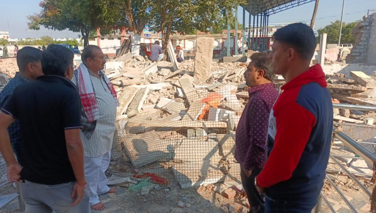 NEWS: भादवामाता में पुरानी धर्मशालाओं को किया जमीदोज, विधायक परिहार पहुंचे निरिक्षण पर, बुधवार को होगा पहले फेस का भूमिपूजन, लागत 26 करोड़, क्या है मामला...! पढ़े खबर