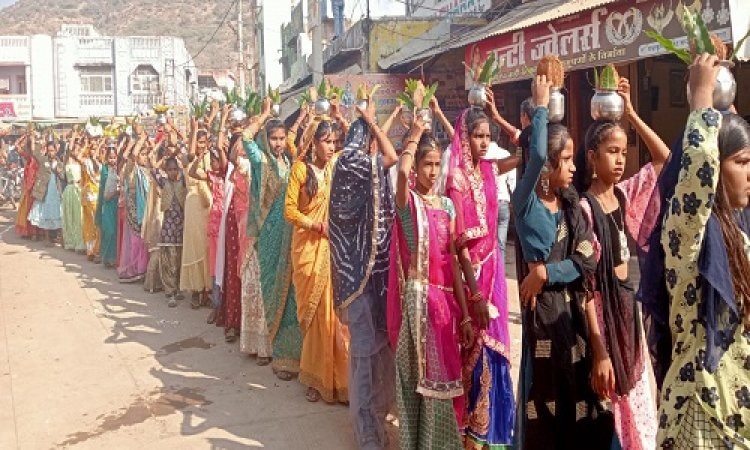 NEWS: रतनगढ़ में निकाली मां सरस्वती की भव्य कलश यात्रा, छात्राओं ने लिया हिस्सा, नगर में जगह-जगह भव्य स्वागत, पढ़े खबर