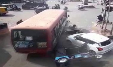 OMG ! यात्रियों से भरी बस हुई आउट ऑफ कट्रोल, कई लोगों को रौंदा, हादसे हो जिसने देखा, खड़े हो गए रौंगटे, पर चालक की कैसे हो गई मौत...! पढ़े ये खबर