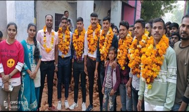 NEWS: भारत सरकार की डिफेंस अग्निवीर योजना में रामपुरा के सात युवकों का चयन, नगरवासियों ने किया भव्य स्वागत, अधिकारीयों ने पहनाएं पुष्पाहार, कराया मुहं मीठा, पढ़े रुपेश सारू की खबर