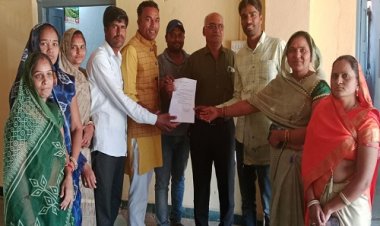 NEWS: जीरन नगर के भाजपा पार्षदों ने CMO से की मुलाकात, विकास कार्यो को लेकर सौंपा पत्र, यह प्रमुख मांगे, पढ़े खबर