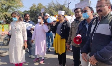 BIG NEWS: अनिश्चित कालीन हड़ताल का 13 वां दिन, मंदसौर शहर में निकाली इनकी शवयात्रा, सरकार से मांग लगातार जारी, पढ़े खबर