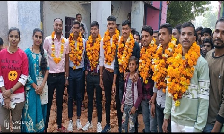 NEWS: भारत सरकार की डिफेंस अग्निवीर योजना में रामपुरा के सात युवकों का चयन, नगरवासियों ने किया भव्य स्वागत, अधिकारीयों ने पहनाएं पुष्पाहार, कराया मुहं मीठा, पढ़े रुपेश सारू की खबर