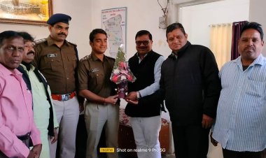 BIG NEWS: उज्जैन पुलिस को मिली सफलता, 2 नाबालिग बालिकाएं दस्तयाब, परिजनों के सुपुर्द किया, तो खाकी को मिला ये सम्मान, पढ़े खबर