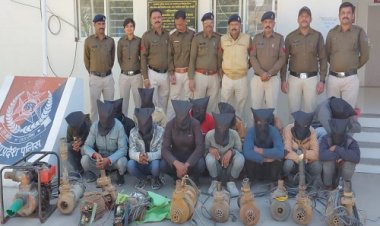 BIG NEWS: पिपलियामंडी पुलिस की बड़ी कार्यवाही, इस चोर गिरोह का पर्दाफाश, लाखों की मश्रुका बरामद, गिरोह के कई सदस्य भी गिरफ्तार, क्या है मामला...! पढ़े ये खबर