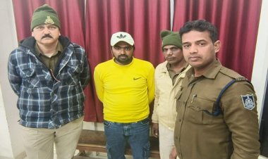 BIG NEWS: नीमच का चौकन्ना बालाजी, और चाय की दूकान, यहां अवैध कारोबार को अंजाम देता वाहीद, सूचना पर केंट पुलिस की दबिश, मौके से युवक गिरफ्तार, फिर जप्त मोबाइल ने खोला राज...! पढ़े खबर