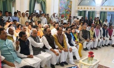 BIG NEWS :कल भोपाल में शिवराज मंत्री मंडल की अहम् बैठक,परफॉर्मेंस पर वन टू वन,तो संगठन के बड़े नेताओ की क्लास भी!,इस मंत्री का ये बयान,दे रहा बड़े बदलाव के संकेत,पढ़े ये खास खबर