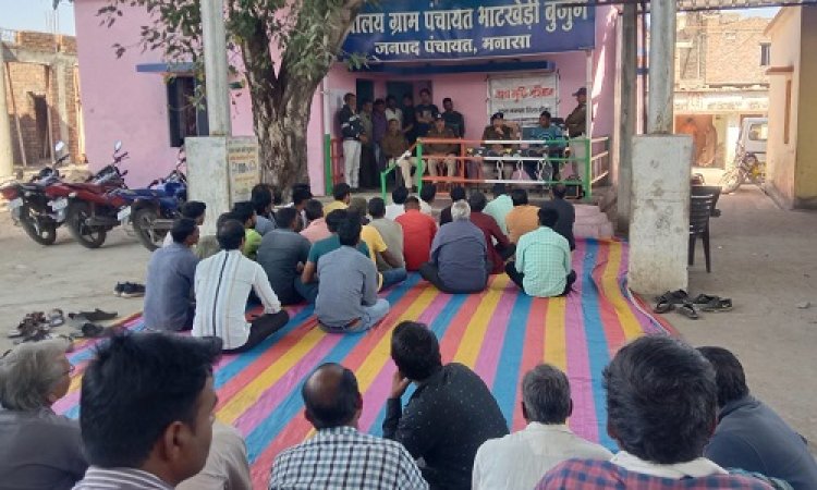 NEWS: मनासा क्षेत्र के इस गांव में लगातार चोरी की घटनाएं, आज ग्रामीणों के बीच पहुंची पुलिस, अहम बैठक ली, ये निर्णय हुए, पढ़े खबर