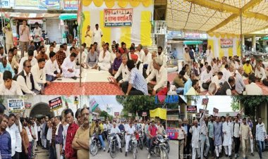 NEWS: जनपद अध्यक्ष को लोकायुक्त ने रिश्वत लेते पकड़ा, गोपाल चारण को पद से हटाने की मांग, ब्लॉक कांग्रेस ने दिया धरना, प्रदर्शन के बाद सौंपा ज्ञापन, अहीर ने मंत्री एवं जनप्रतिनिधियों पर लगाए आरोप, पढ़े खबर