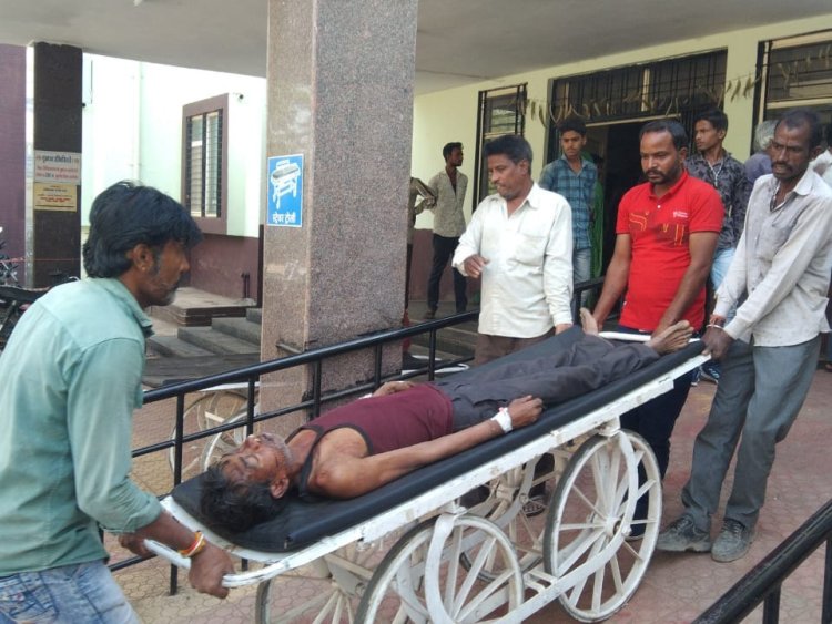 NEWS: बाइकों की आमने-सामने भिड़ंत, तीन लोग घायल, एक की हालत गंभीर, घटना भाटखेड़ा-हर्कियाखाल फंटे के बीच की, पढ़े खबर