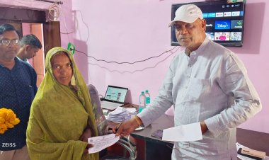 NEWS : पड़दा में लाड़ली लक्ष्मी योजना की ग्राम सभा में पहुंचे विधायक मारू, मुख्यमंत्री का संवाद सुनकर स्वयं आवेदन भरे, पढ़े खबर