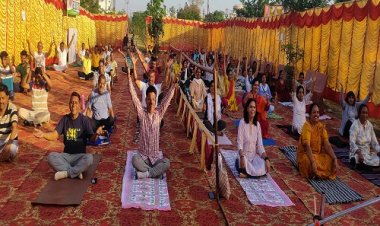 WOW ! नीमच का ग्रीन बैल्ट, और अलसुबह का समय, जब इस आयोजन की हुई शुरुवात, तो उमड़े कई लोग, जनप्रतिनिधि भी पहुंचे मौके पर, अब सात दिनों तक जमेगा रंग...! आप भी ले सकते है हिस्सा, पढ़े ये खबर