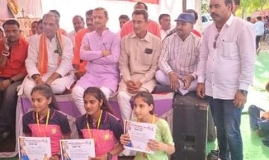 NEWS: रतनगढ़ में सांसद खेल महोत्सव कार्यक्रम सांसद सुधीर गुप्ता व केबिनेट मंत्री सखलेचा की उपस्थिति में हुआ संपन्न, पढ़े खबर