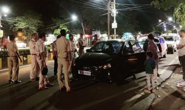 NEWS: यातायात सड़क सुरक्षा सप्ताह, बस और कार चालकों पर पुलिस की कार्यवाही, बनाएं चालान, वसूला शुल्क, पढ़े खबर