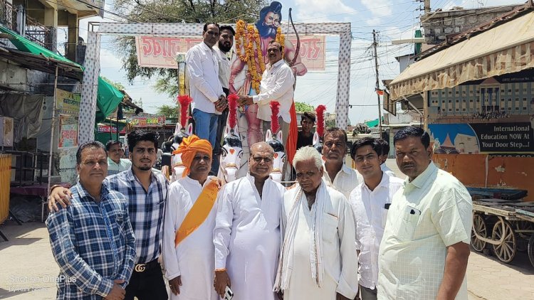 NEWS: जावद में भगवान परशुराम जयंती धूमधाम से मनाई गई,इस अवसर पर ब्लॉक कांग्रेस ने किया समाजजनों का स्वागत, पढ़े खबर