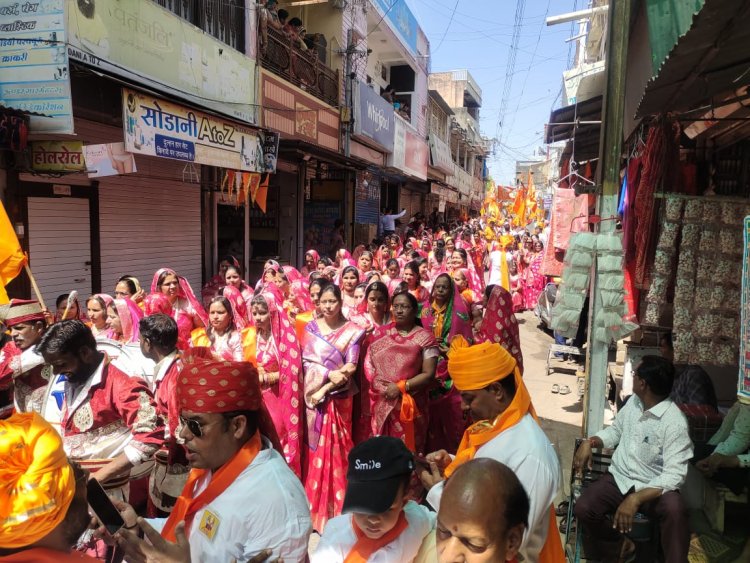 NEWS: अक्षय तृतीया पर मनासा नगर में धूमधाम से मनाई गई परशुराम जयंती नगर में निकला चल समारोह, पढ़े खबर