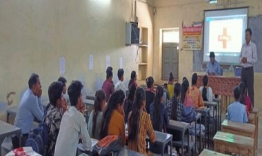 NEWS: विश्व रेडक्रॉस दिवस, मनासा के शासकीय कॉलेज में विशेष कार्यक्रम का आयोजन, विद्यार्थियों को बताया योगदान, पढ़े खबर