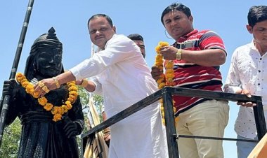 NEWS: महाराणा प्रताप जयंती, कुंवर रणजीत सिंह शक्तावत के नेतृत्व में प्रतिमा पर किया माल्यार्पण, साफा बांध इनका किया सम्मान, पढ़े ये खबर