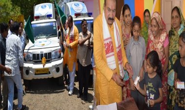 NEWS: नीमच में पशुओं के लिए नई सुविधा की शुरुवात, विधायक परिहार ने इसे दिखाई हरी झंडी, जनसेवा शिविर में कार्ड भी बांटे, पढ़े ये खबर