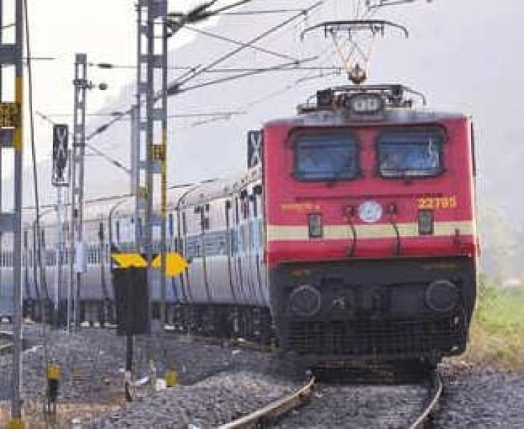 NEWS : वैष्णो देवी जाने वाले यात्रियों के लिए खुश खबरी, अब  इंदौर-कटरा के बीच 18 मई से चलेगी स्पेशल ट्रेन, पढ़े खबर