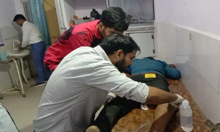 NEWS: आंत्रीमाता घाट पर सड़क हादसा, बाइक सवार घायल, मनासा से जिला अस्पताल रैफर, पढ़े खबर