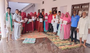 NEWS: नारी सम्मान योजना, कांग्रेस कार्यकर्ता पहुंचे हरिपुरा और रामनगर सहित इन गावों में, महिलाओं से भरवाएं फार्म, किसने क्या कहां, पढ़े ये खबर