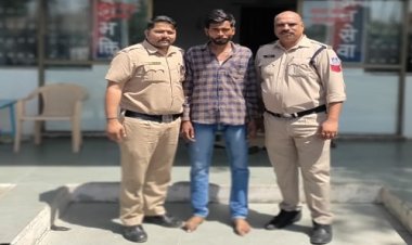 NEWS: धारा 34 (2) का मामला, और आरोपी फरार, अब नयागांव पुलिस की कार्यवाही, चंदेरिया का शाहरूख गिरफ्तार, क्या है पूरी घटना...! पढ़े ये खबर