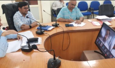 BIG NEWS: नीमच जिले में शनिवार को होगा कुछ बड़ा, इन क्षेत्रों में विभिन्न कार्यक्रम, कर्मचारियों ने इन्हें बांटे पीले चावल, LED पर विधायक, तो सामने कलेक्टर, प्रभारी मंत्री ने भी दिए ये निर्देश, कौनसे है वो ऐतिहासिक पल...! पढ़े ये खबर