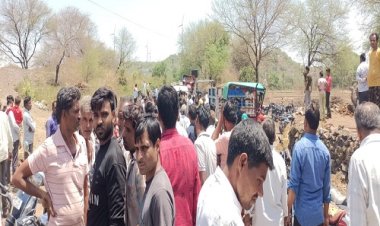 OMG ! हंसी-खुशी घर लौटता परिवार, रास्ते में काल बना कुआं, पानी में डूबे पति-पत्नी व बच्ची, फिर फरिश्ता बन आये ये लोग, किसे बचाया, और किसकी चली गई जान...! मामला मंदसौर जिले का, पढ़े ये खबर