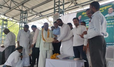 NEWS: मुख्यमंत्री ब्याज माफी योजना, मनासा कृषि उपज मंडी में कार्यक्रम संपन्न, किसानों को प्रशस्ति पत्र देकर किया सम्मानित, पढ़े खबर