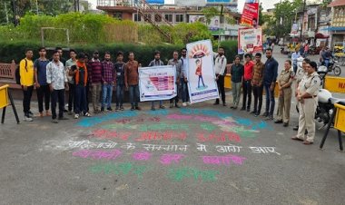 NEWS: ऑपरेशन मैं भी अभिमन्यु, गांधी चौराहे सहित इन थाना क्षेत्रों में विशेष कार्यक्रम, आमजन को किया जा रहा जागरूक, क्या है उद्देश्य, पढ़े खबर