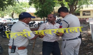 OMG ! पड़दा का शंकरलाल पहुंचा SP ऑफिस, फिर आत्महत्या करने की कोशिश, उठाया ये बड़ा कदम, कार्यालय में तैनात पुलिसकर्मी हुए अलर्ट, ऐसे बचा ली जान, मामला वायरल वीडियों से जुड़ा...! पढ़े ये खबर