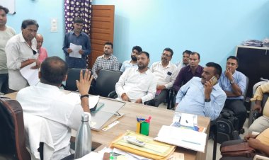 NEWS: नागदा SDM कार्यालय में जनसुनवाई, विभिन्न तरह के प्रकरण मिले, निराकरण के दिए निर्देश, पढ़े ये खबर