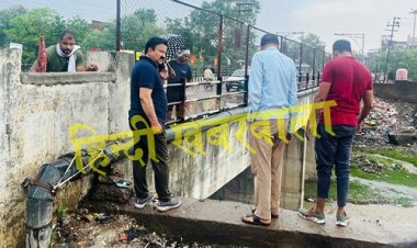 BIG NEWS: बारिश का मौसम, और नीमच के इन क्षेत्रों में जलभराव, आज CMO वशिष्ठ ने किया निरीक्षण, इन अधिकारियों को दिए प्रबंध करने के निर्देश, पढ़े खबर