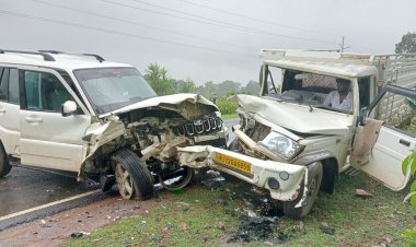 BIG BREAKING : स्कॉर्पियों-पिकअप में जोरदार भिड़ंत, दोनों वाहन हुए क्षत्रिग्रस्त, हादसा नीमच-सिंगोली रोड़ का, पढ़े ये खबर