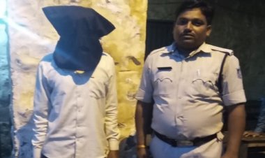 BIG NEWS: बाइक पर काले सोने की तस्करी, और पशुपतिनाथ मंदिर का रास्ता, सुचना पर कोतवाली पुलिस की घेराबंदी, फिर मादक पदार्थ की बड़ी खैप जप्त, मौके से तस्कर भी गिरफ्तार, पढ़े ये खबर