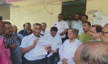 NEWS:कर्नाटक में दिगम्बर जैन आचार्य की हत्या के विरोध में मनासा मे सकल जैन समाज ने निकाली रैली ,एसडीएम कार्यालय पर सौपा ज्ञापन, पढ़े खबर