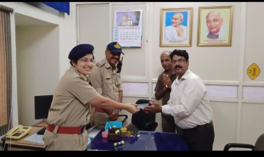 BIG NEWS: महाकाल की शाही सवारी, और सैकड़ों भक्तों की भीड़, उज्जैन पुलिस अलर्ट, मोबाइल सहित ये वस्तुएं हुई गुम, तलाश कर सभी को लौटाई, पढ़े ये खबर