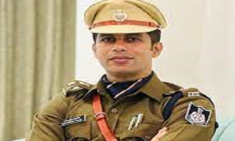 BIG BREAKING: नीमच जिले में पदस्थ एसआई सहित इन पुलिस अधिकारियों में बड़ा फैरबदल, एक से दुसरे थाने भेजा, सुची में कई नाम शामिल, एसपी तोलानी ने जारी किए आदेश, पढ़े खबर