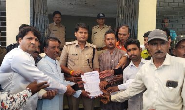 BIG NEWS: समाज के व्यक्ति से अवैध रंगदारी, और रुपयों की मांग, नहीं देने पर बेटे को जान से मारने की धमकी, शिकायत तो की, पर कार्यवाही अब तक नहीं, अब दहशत में परिवार, आज जटिया समाज ने की CSP से की मुलाकात, सौंपा ज्ञापन, पढ़े बबलू यादव की खबर
