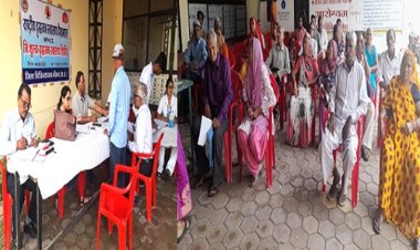 NEWS: नीमच जिला अस्पताल परिसर में वृद्धजन शिविर संपन्न, 100 से ज्यादा बुजुर्ग महिला-पुरुष पहुंचे, डॉक्टरों ने की जांच, और दिया उचित परामर्श, निःशुल्क दवा वितरण के साथ बनाया ये कार्ड, पढ़े खबर