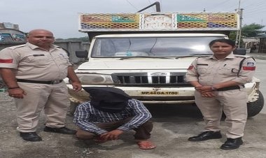 BIG NEWS: गौवंश तस्करी में लिप्त नीमच का योगेश, जब निकला पिकअप लेकर, तो बीच में मिल गई दलौदा पुलिस, फिर मंसूबे हुए नाकाम, 24 घंटों में खाकी की दो बड़ी कार्यवाहियां, पढ़े ये खबर