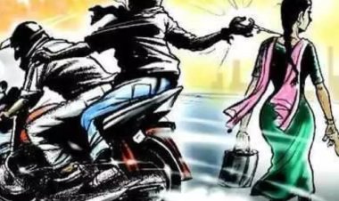 OMG ! नीमच में दिन-दहाड़े चैन स्नैचिंग, प्रवचन में जाती महिला को किया टारगेट, बाइक सवार बदमाशों ने दिया वारदात को अंजाम, घटना मैन रोड़ की, पढ़े ये खबर