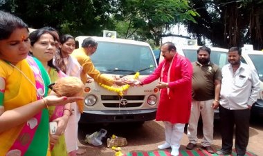 BIG NEWS: स्वच्छता सर्वेक्षण, नीमच का यह वार्ड टॉप टेन की लिस्ट में शामिल, अब नगर पालिका ने खरीदे कचरा वाहन सहित ये उपकरण, विधायक व नपाध्यक्ष ने पूजा-अर्चना कर दिखाई हरी झंडी, पढ़े खबर