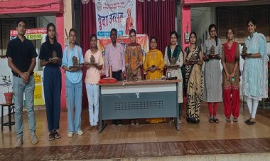 NEWS: जाजू शासकीय कन्या महाविद्यालय में एक दिवसीय कार्यशाला संपन्न, छात्राओं ने बनाये इको फ्रेन्डली गणेश, इस तरह दिया आकार, पढ़े खबर