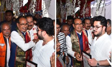 BIG NEWS: CM शिवराज सिंह चौहान ने युवा समाजसेवी अरूल अरोरा की पीठ थपथपाई, भादवामाता मंदिर के नवीन गर्भगृह निर्माण पर मुख्यमंत्री ने किया अरोरा का सम्मान, पढ़े खबर