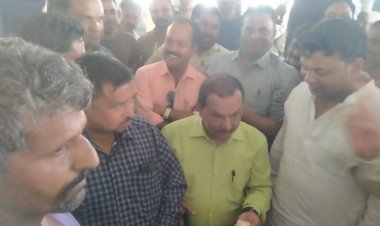 BIG NEWS : नीमच मंडी के औचक निरिक्षण पर निकले सचिव,तो मच गया इन लोगो में हड़कंप,यहां वहां छिपने का दिखा नजारा,पढ़े ये खबर