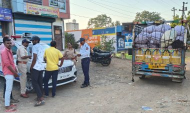 BIG NEWS : नीमच ट्रैफिक में बने नंबर 1,यातायात की टीम ने चलाया ये अभियान,शहर के चौराहे-चौराहे यु किया जागरूक,तो चलानी कार्यवाही भी,पढ़े ये खबर